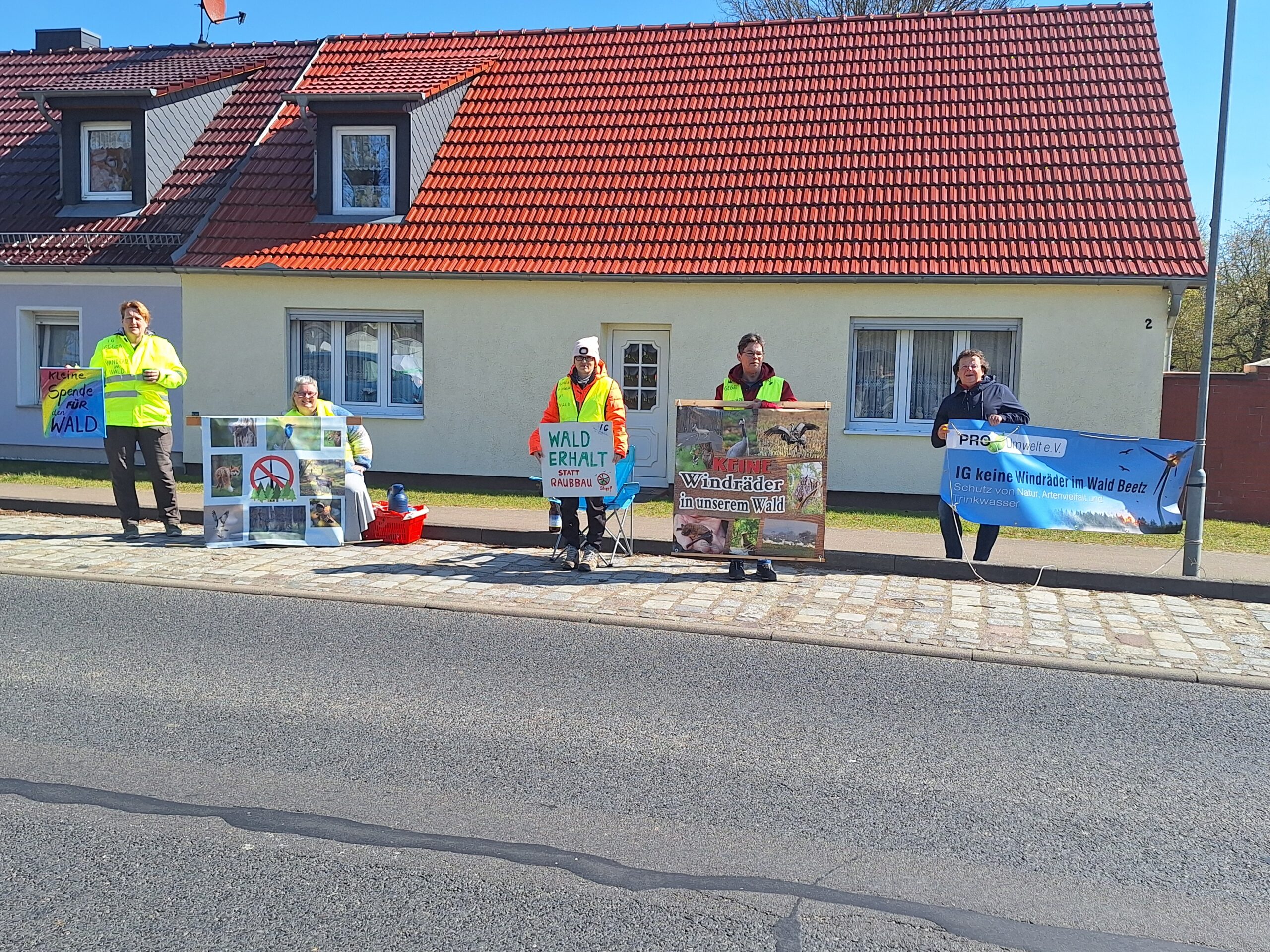 Aktion Keine Windräder im Wald Beetz am 11.04.2026